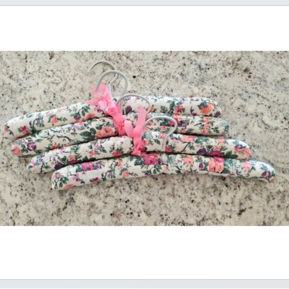 4 Roses Fabric Padded Romantic Hangers